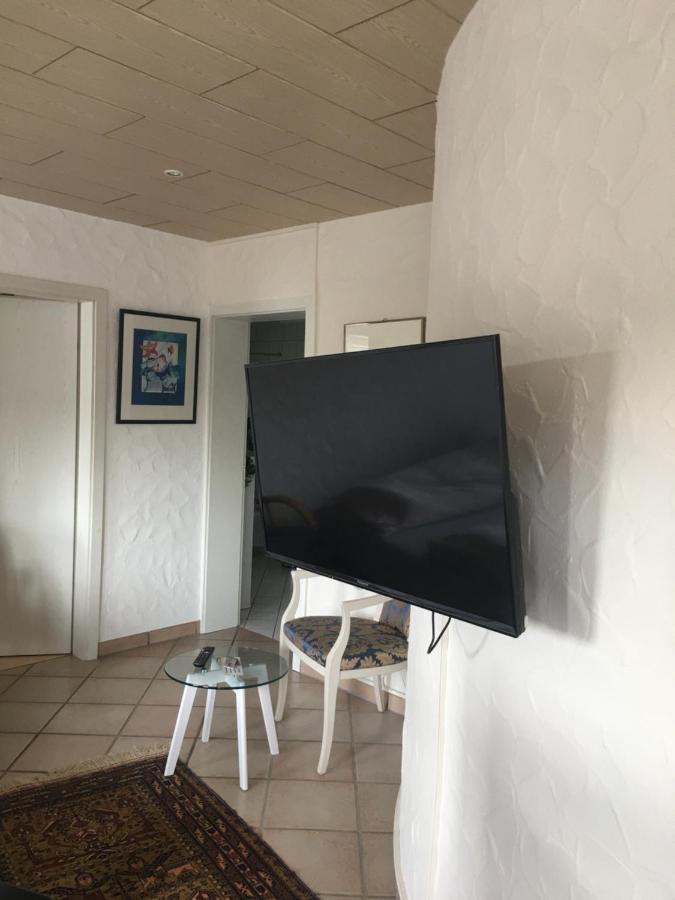 Ferienwohnung Nett อาเดเนา ภายนอก รูปภาพ