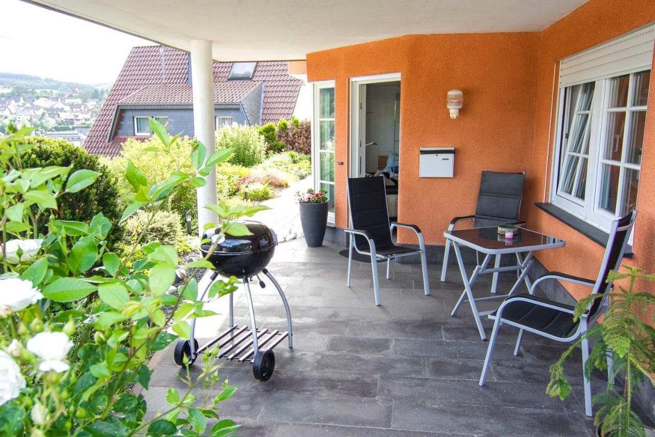 Ferienwohnung Nett อาเดเนา ภายนอก รูปภาพ